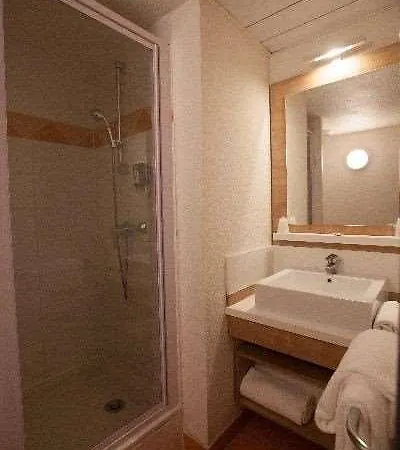 Privilodges Lumiere מלון